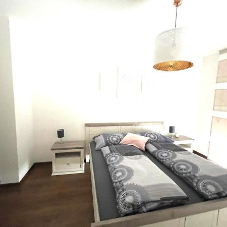 Appartamento Gaestetraum Mit Wunderschoenem Ausblick Und Garten Muhldorf Bei Feldbach Esterno foto