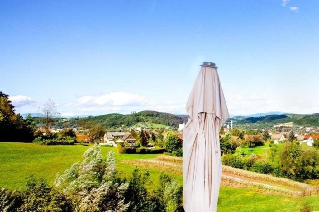 Appartamento Gaestetraum Mit Wunderschoenem Ausblick Und Garten Muhldorf Bei Feldbach Esterno foto